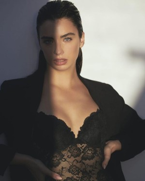 Emily Rinchita Photo #4