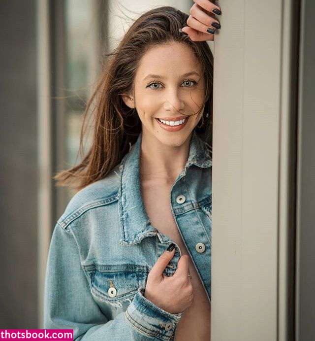 Emuna Zuzut Photo #17