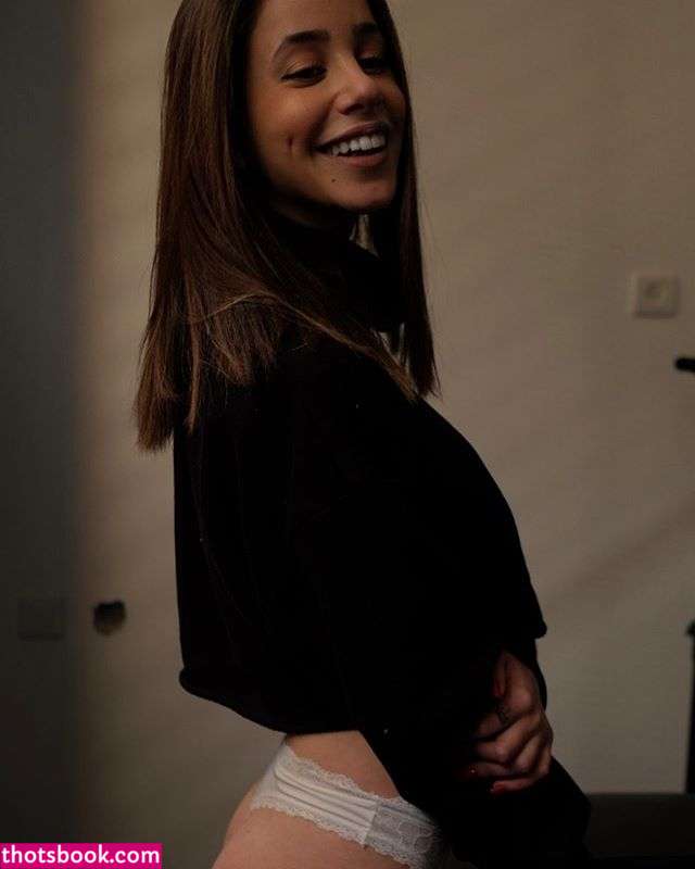 Emuna Zuzut Photo #23