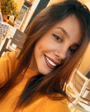 Emuna Zuzut Photo #20