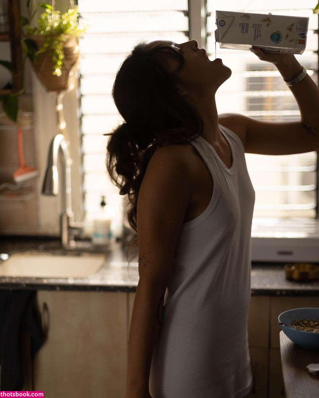 Kamilya Peer Levi Photo #19