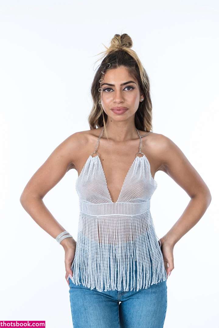 Koral Alkobi Photo #22