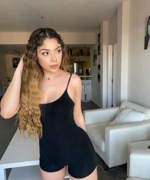 leshlieguerrero Photo #7