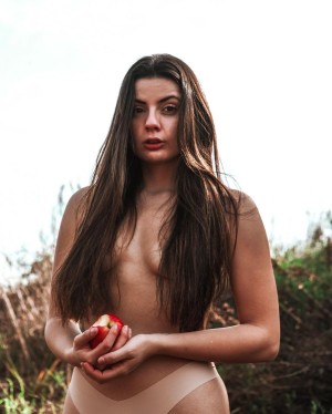 May Karavani Photo #1