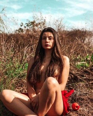 May Karavani Photo #2