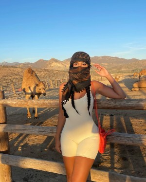 Miss Victoria Photo #3