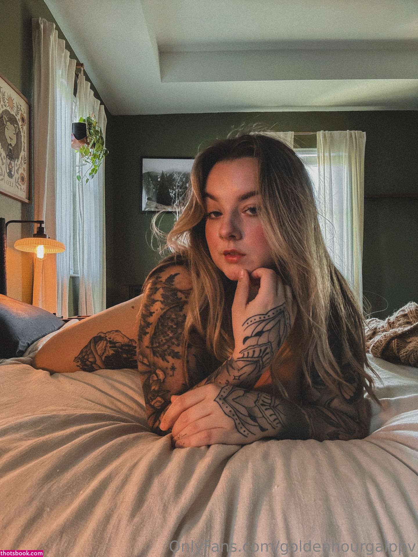 goldenhourgal Photo #8