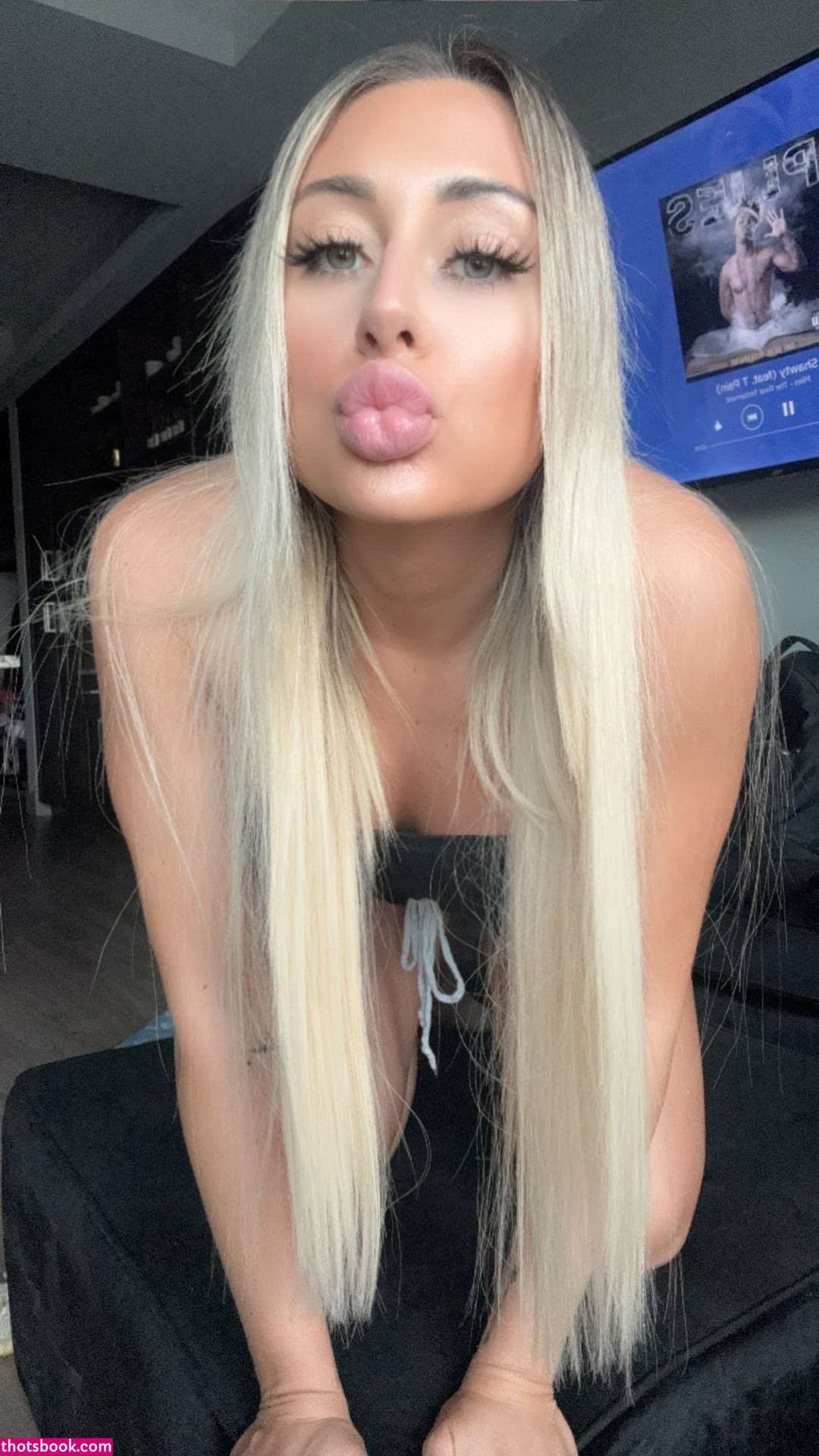 Kelsey Schiel Photo #17