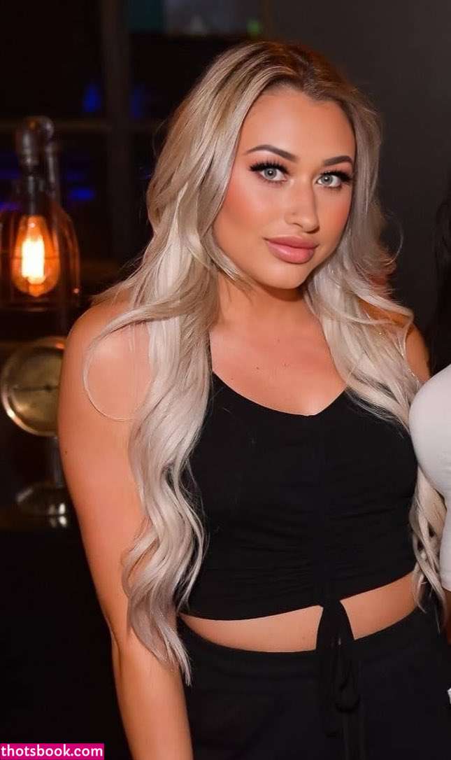 Kelsey Schiel Photo #22