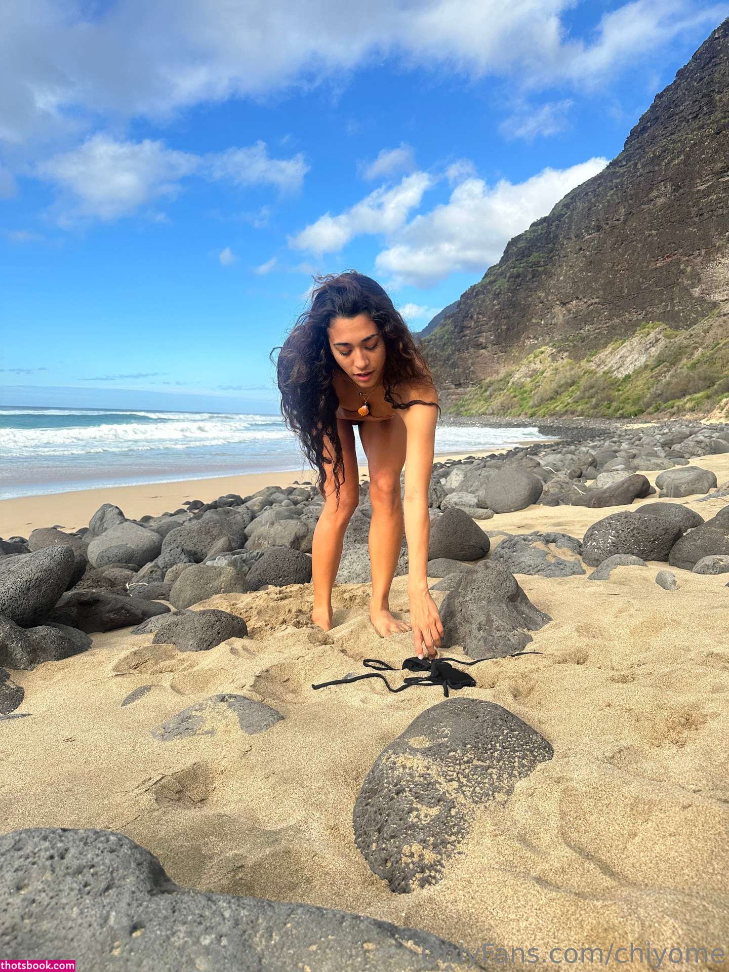 Chiyome Gross Photo #7