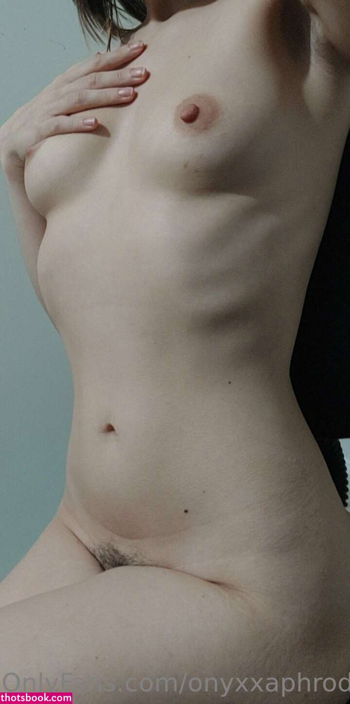 onyxxaphrodite Photo #7