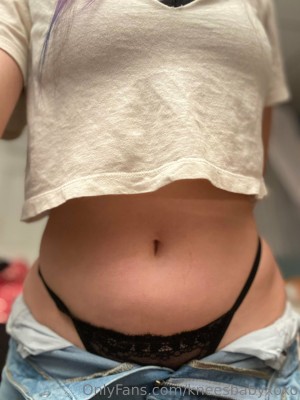 kneesbabyxoxo Photo #11
