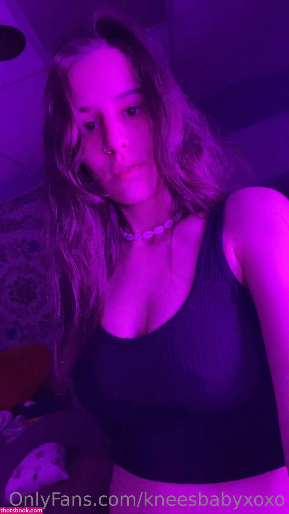 kneesbabyxoxo Photo #23