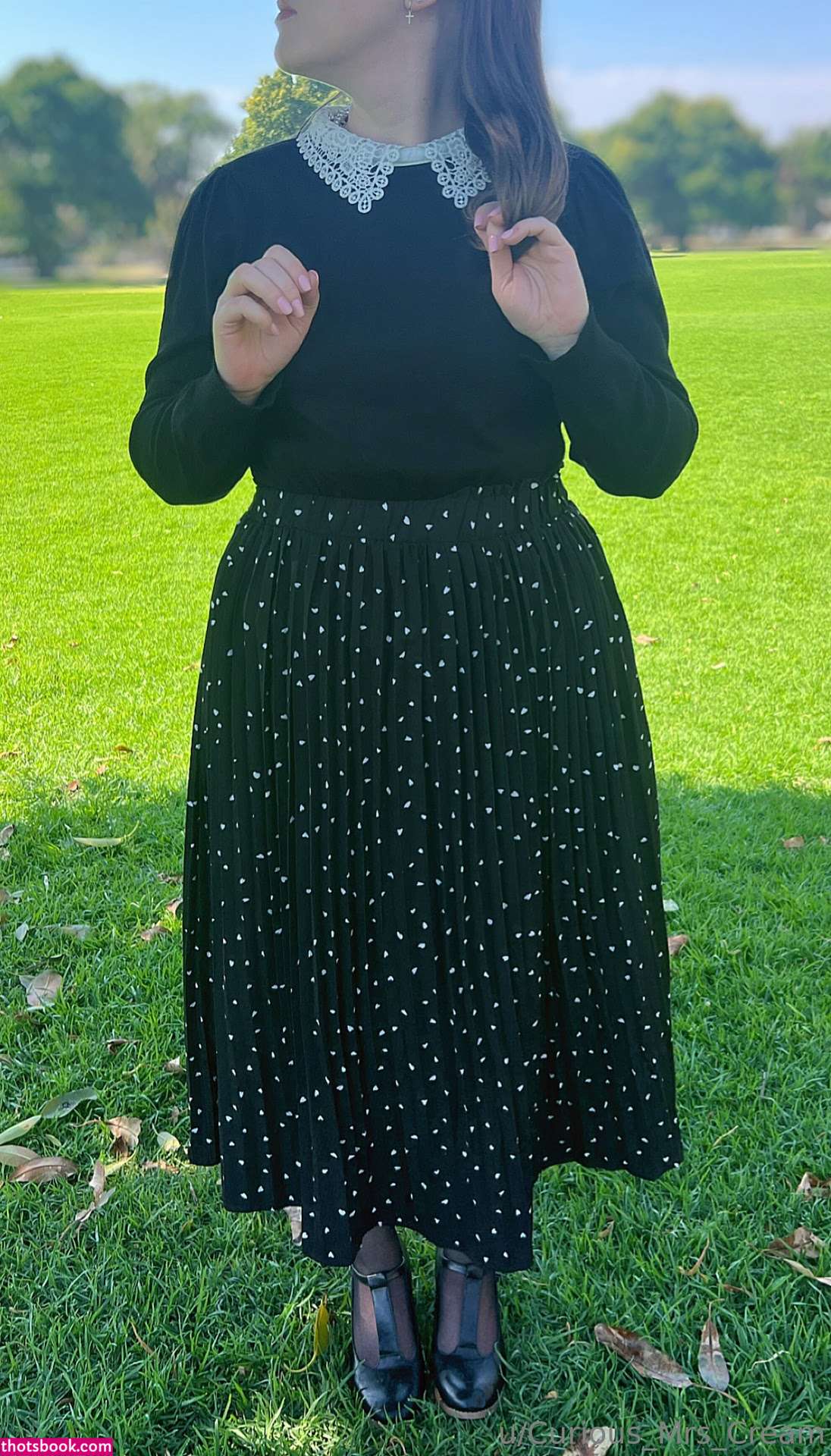 Curious Mrs Cream Photo #12