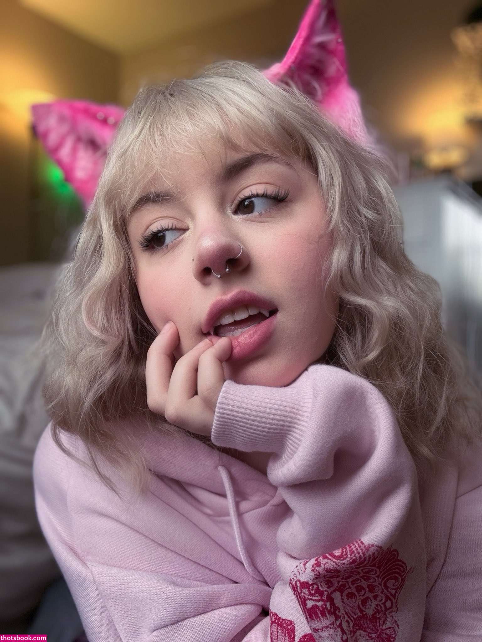 Miss Bunnie Photo #5