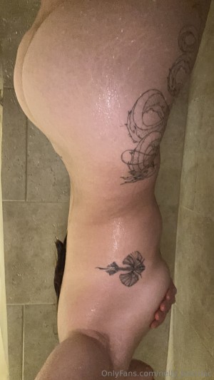 Nelly Becmac Photo #15