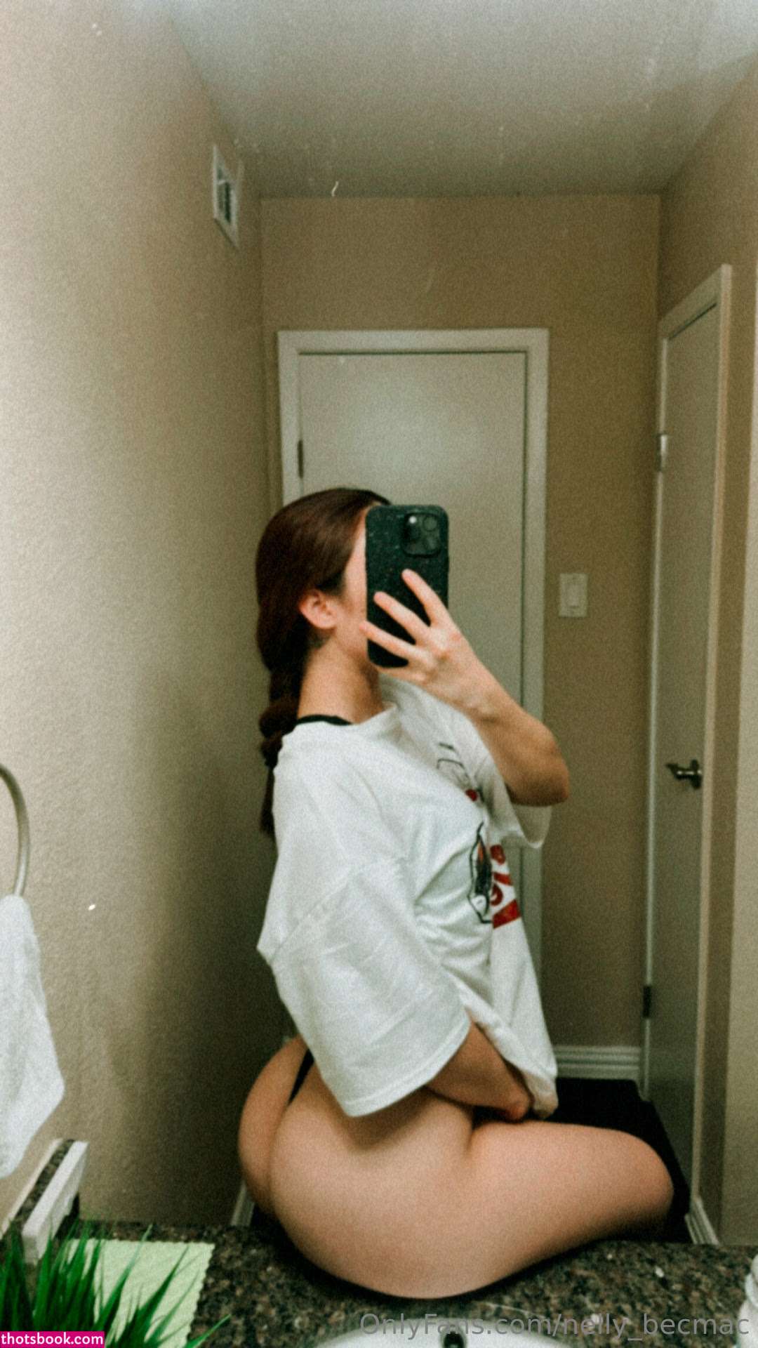 Nelly Becmac Photo #24