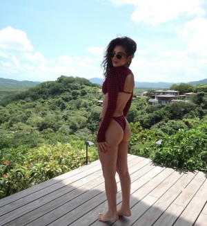 Kate Lazarski Photo #15