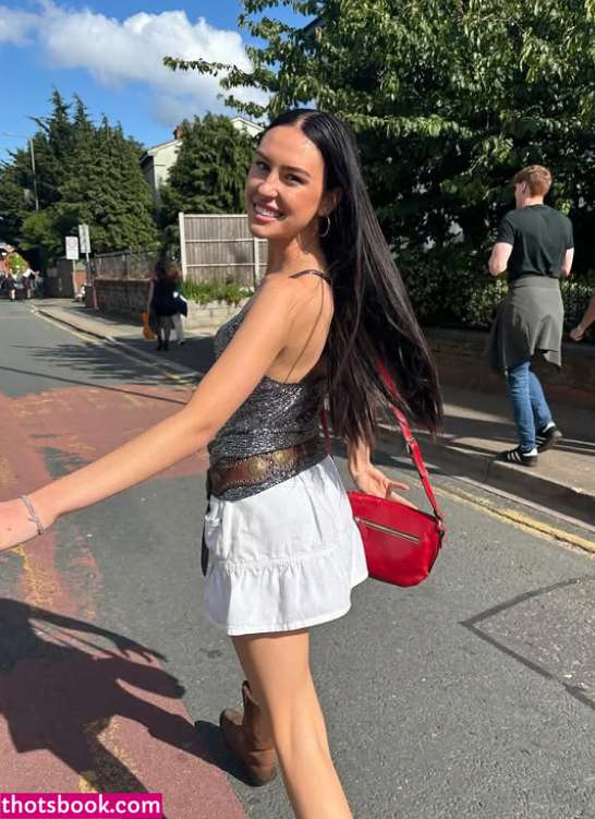 Oliviarcox Photo #18