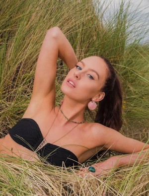 Oliviarcox Photo #15