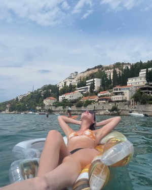 Oliviarcox Photo #20