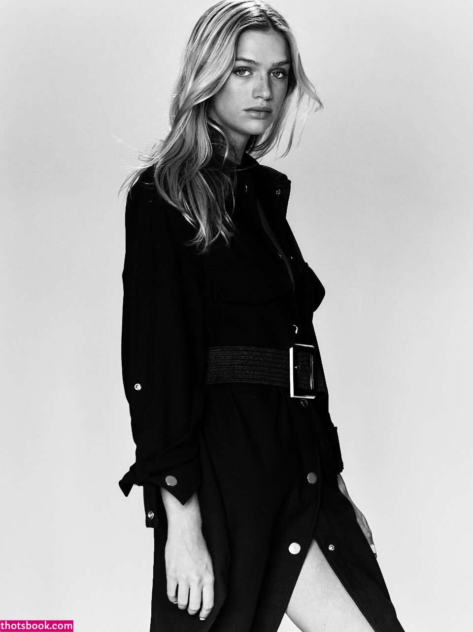 sarahhandss Photo #1