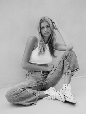 sarahhandss Photo #4