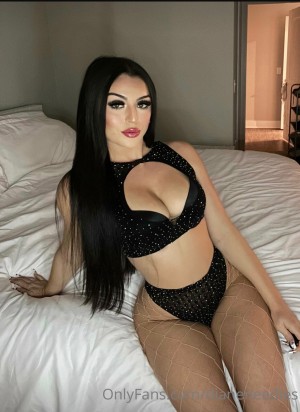 Diane Needles Photo #36