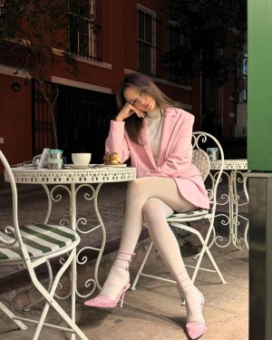 Feride Ozdinc Photo #6