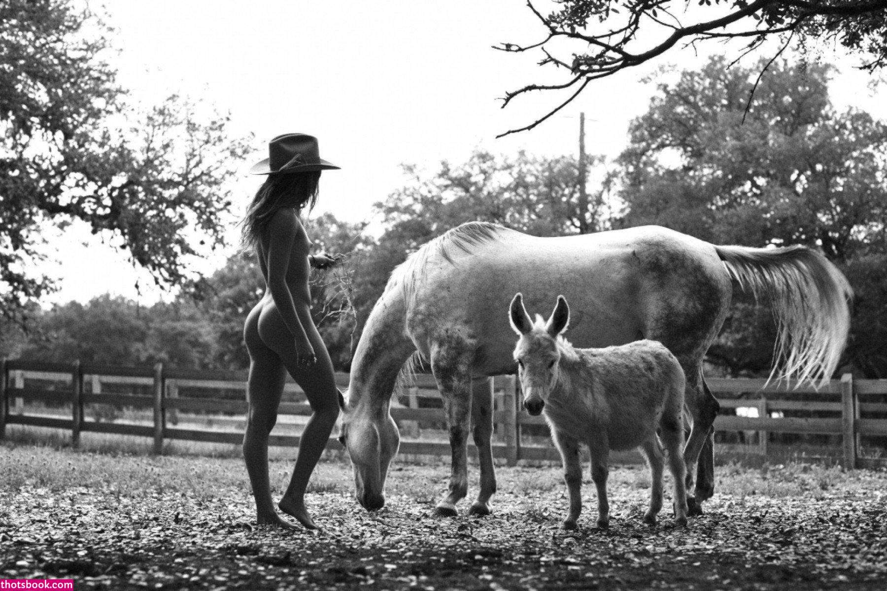 mimielashiry Photo #20