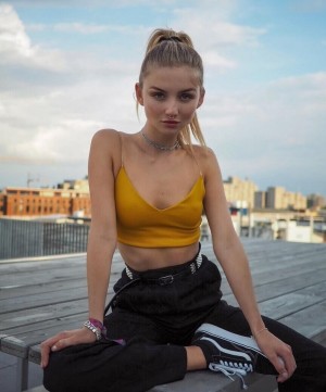 Julia Wulf Photo #37