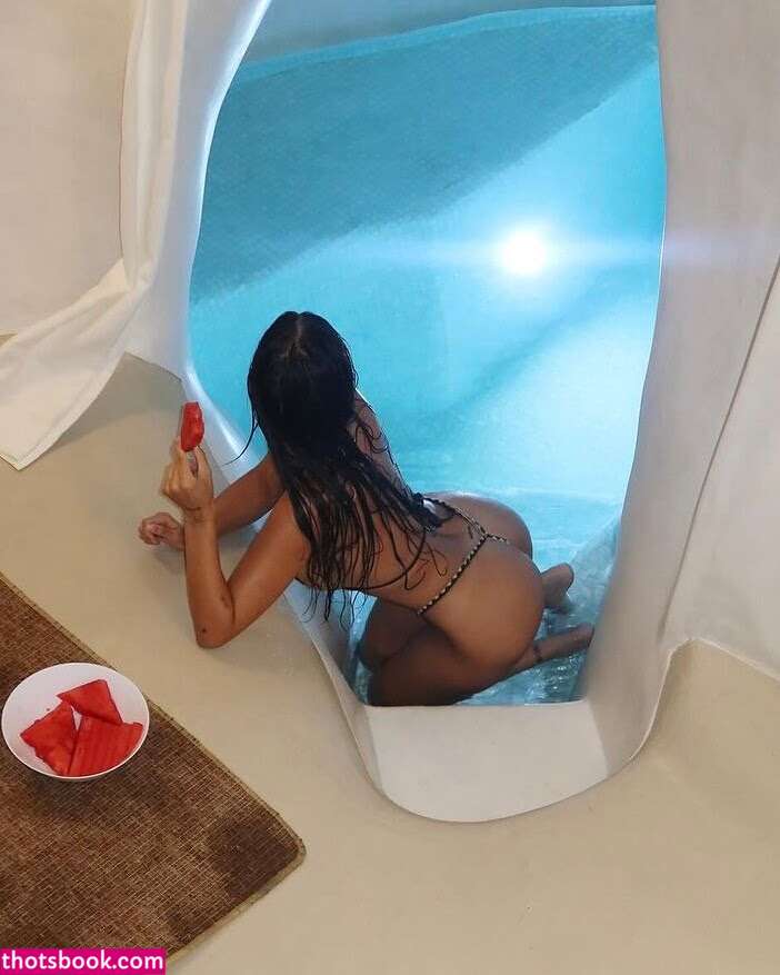 Kika Durisova Photo #8