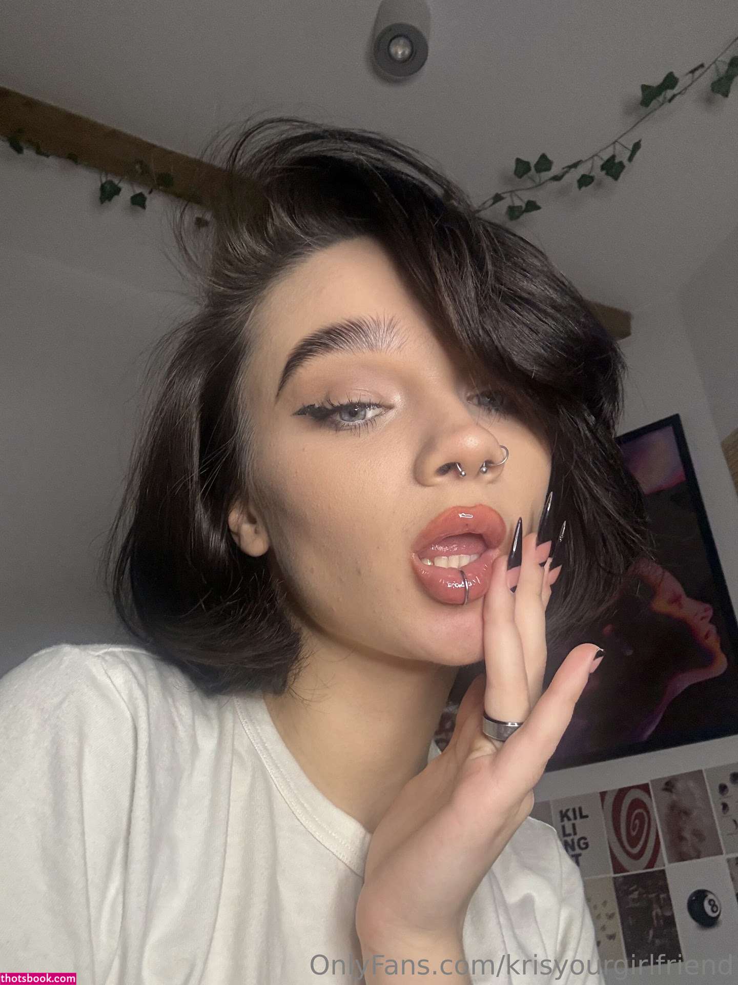 krisyourgirlfriend Photo #20