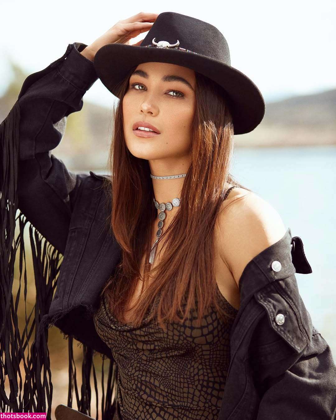 Lisa Dillon Photo #21