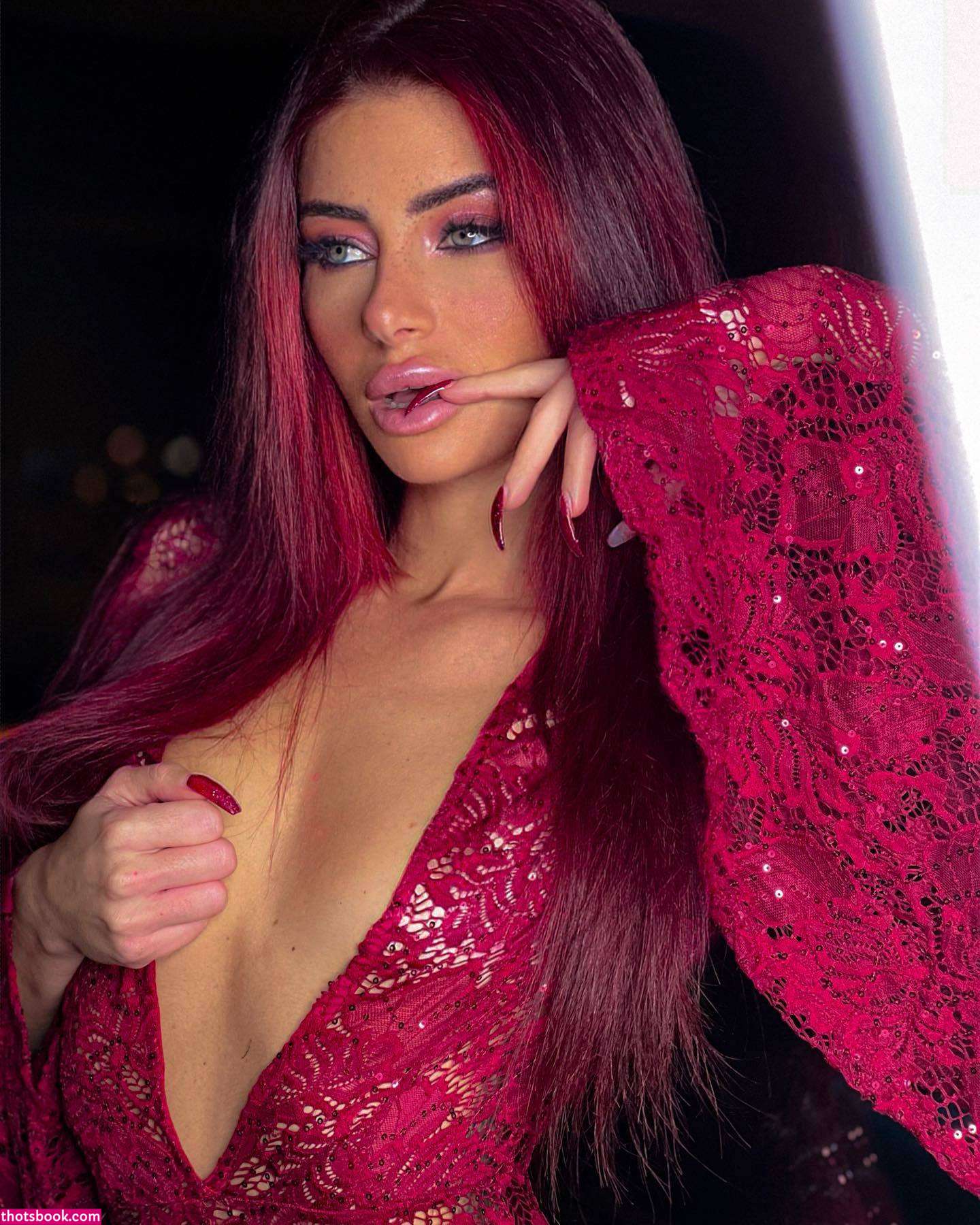 Alessandra Gilioli Photo #3