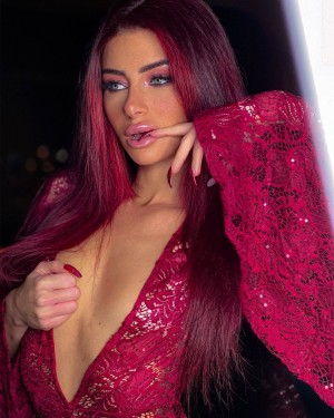 Alessandra Gilioli Photo #3