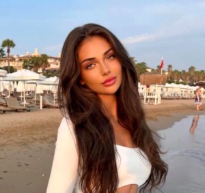 Andreea Bostanica Photo #19