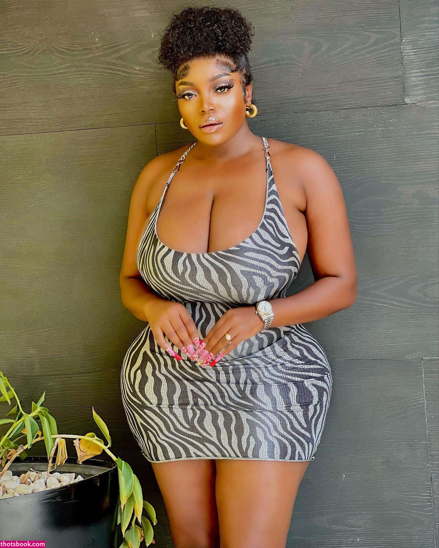 Bossmother Photo #35