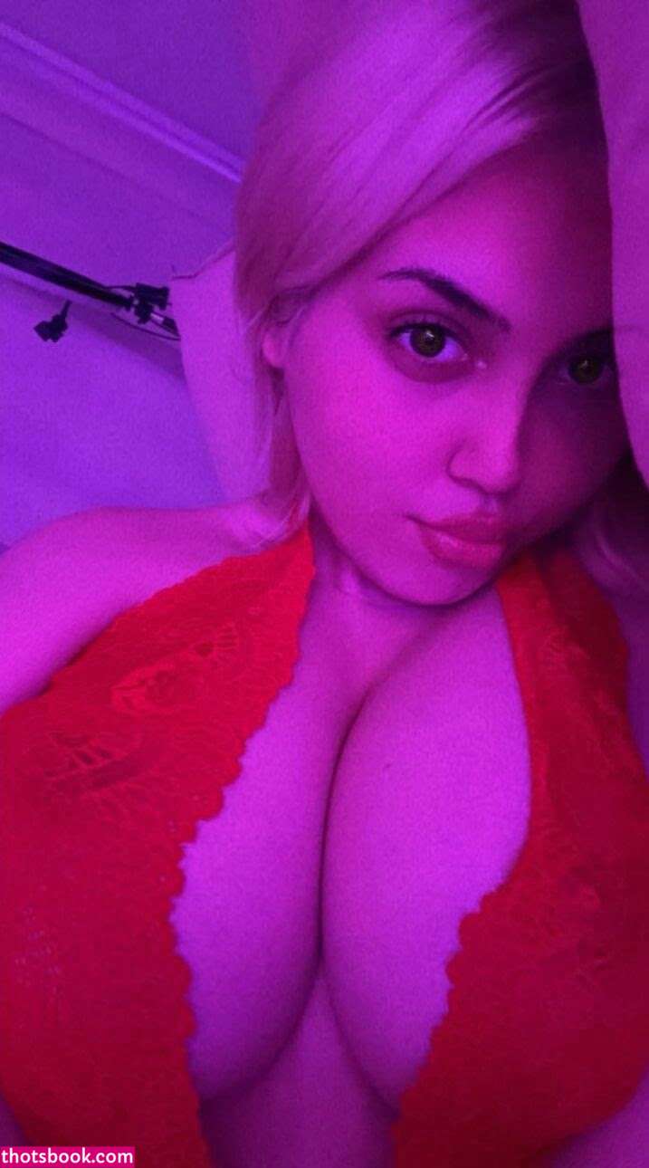 Cindi Alvarez Photo #13