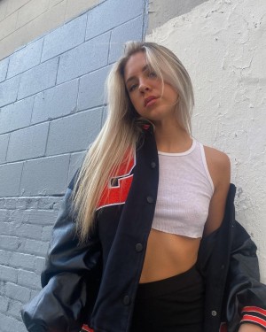 Hannah Lutz Photo #12