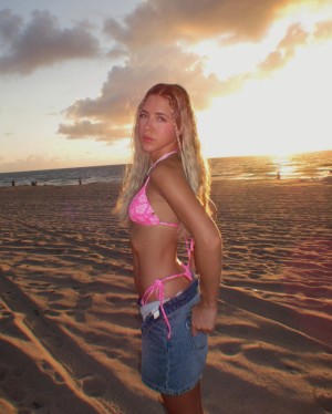 Hannah Lutz Photo #16