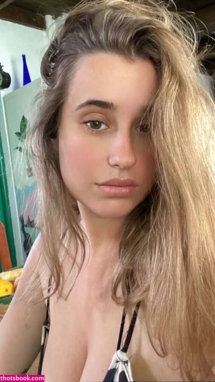 Julia Gomez Photo #26