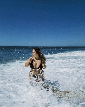 Laura Benedito Photo #9