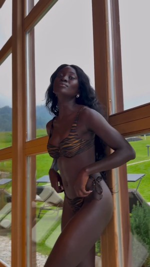 Khady Gueye Video #24