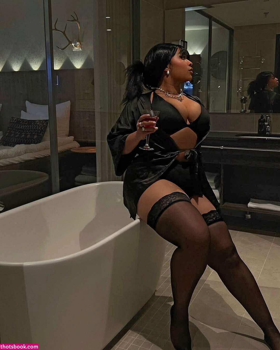 amielatisha Photo #24