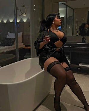 amielatisha Photo #24