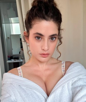 Anna Pittureri Photo #24