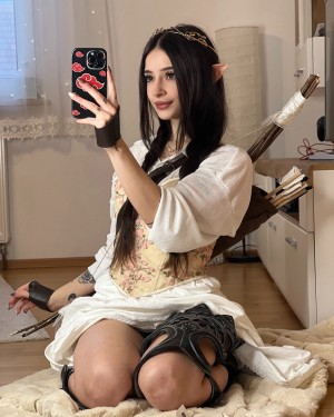 Cata Leyah Photo #26