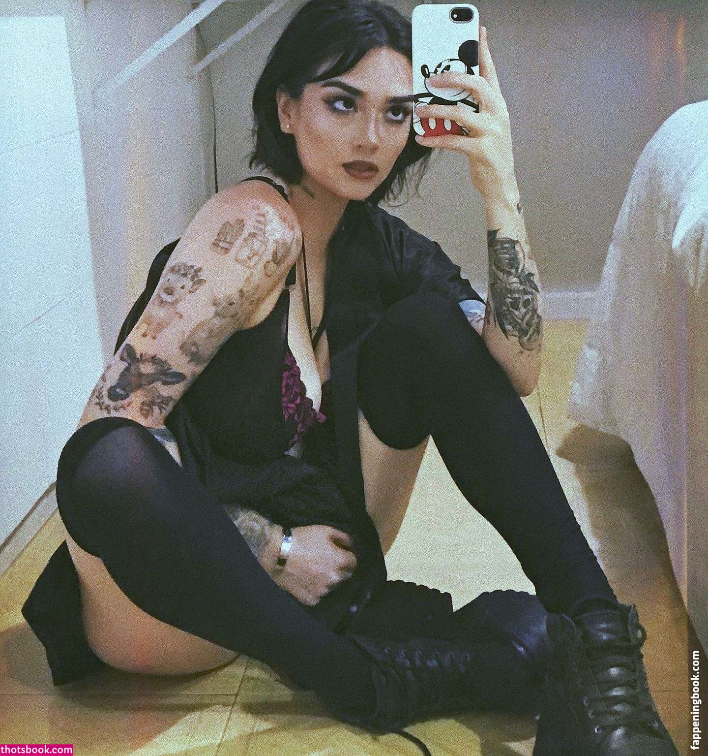 Delfi Peralta Photo #9