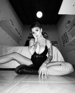 Delfi Peralta Photo #19